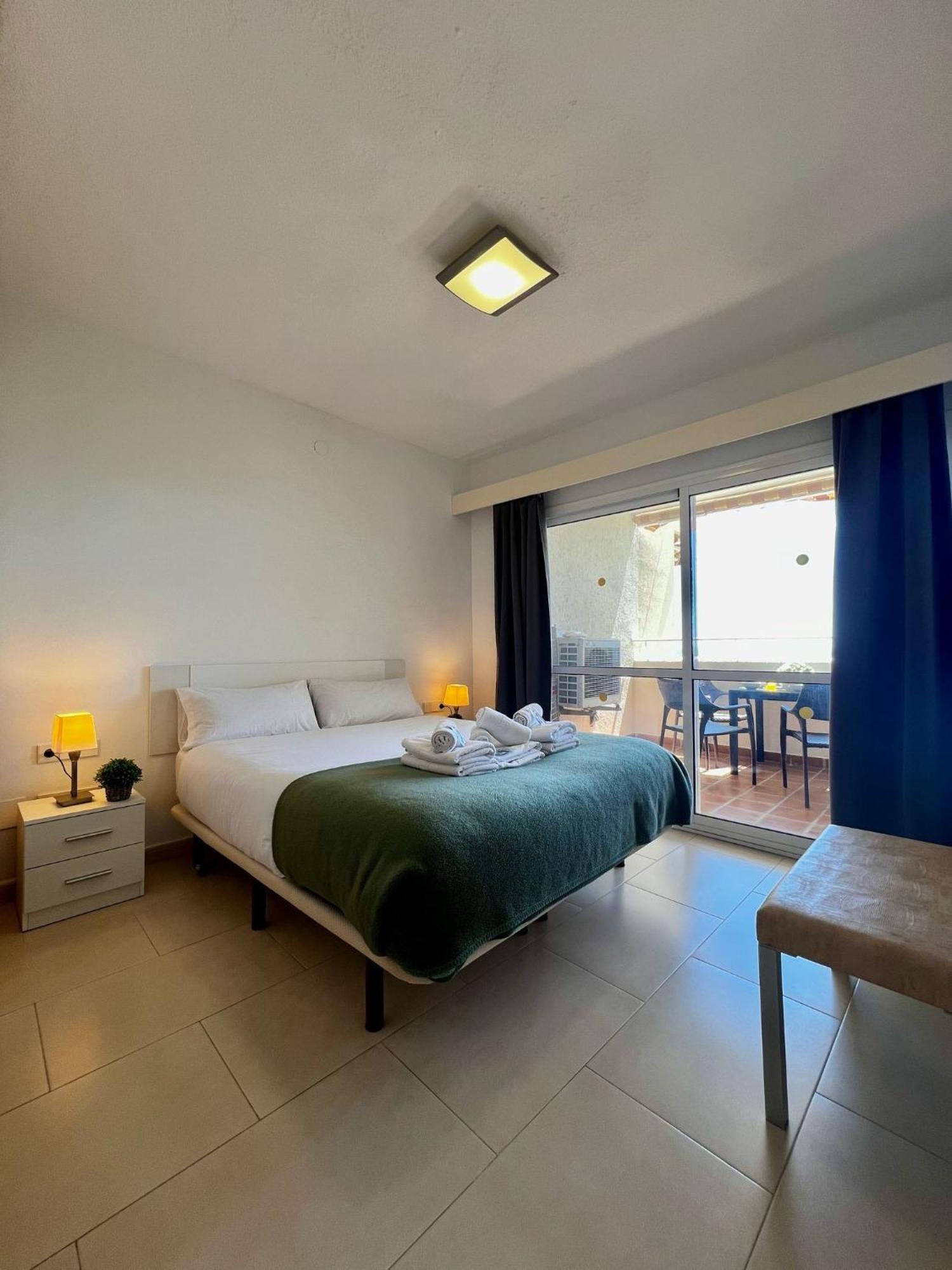 Frontal Sea View Apartment Benalbeach Беналмадена Екстериор снимка